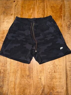 Fabletics Men's Black Camo Athletic Shorts